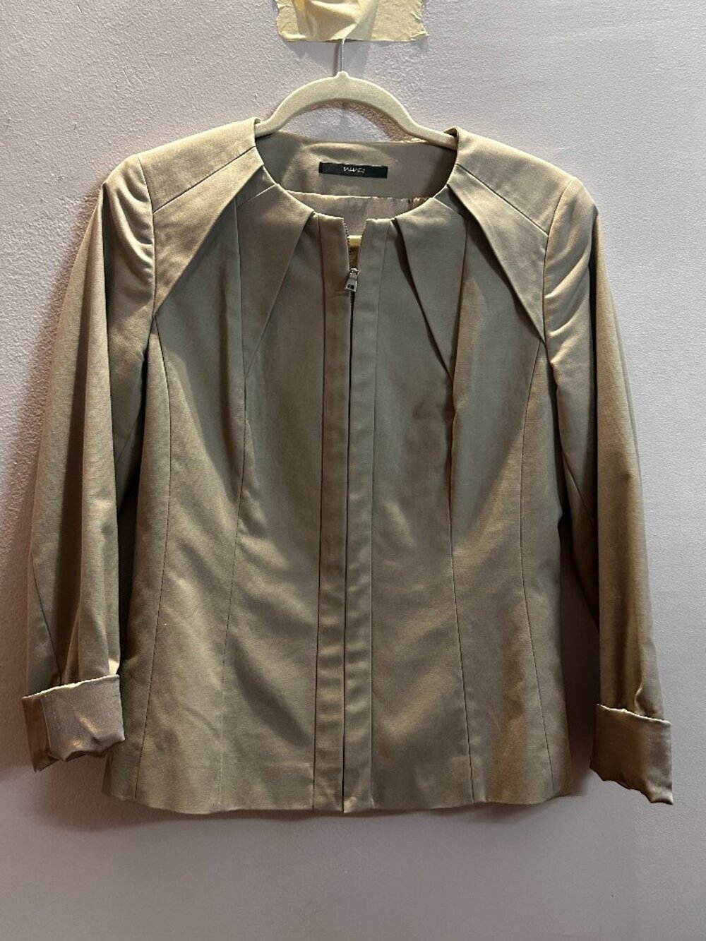 Tahari light gray color blazer